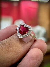 Beautiful Queen’s Gift