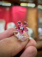 Beautiful Queen’s Gift
