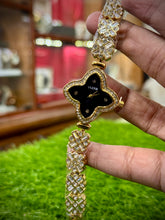 Beautiful Queen’s Gift