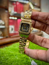Beautiful Queen’s Gift
