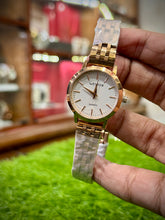 Beautiful Queen’s Gift